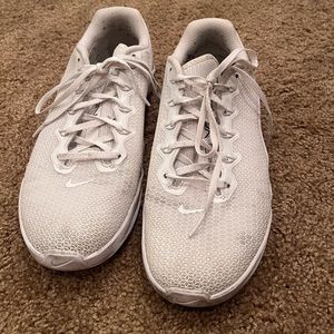 Men’s 9.5 NIKE METCON 5 training shoes - white